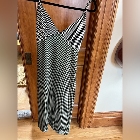 Lisa says gah checkered slip dress - Picture 3 of 4